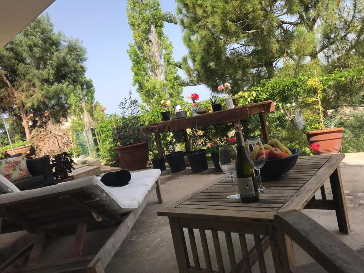 Sweet N' Boujee Studio Apartment With Varenda Paphos Ngoại thất bức ảnh
